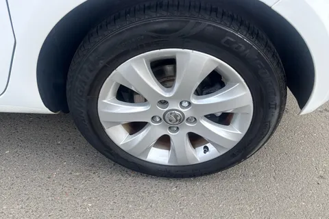 LG67ZHU Vauxhall Meriva 1.4i 16V Life 5dr Thumbnail #19