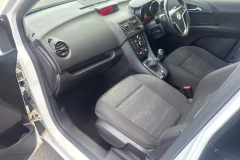 LG67ZHU Vauxhall Meriva 1.4i 16V Life 5dr Thumbnail #22