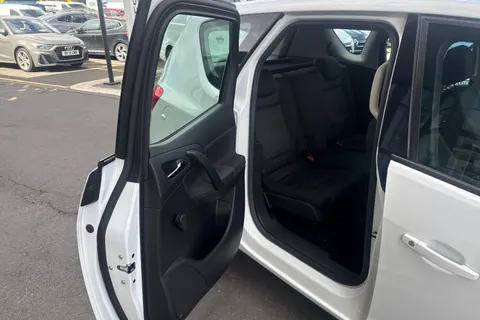 LG67ZHU Vauxhall Meriva 1.4i 16V Life 5dr Thumbnail #26