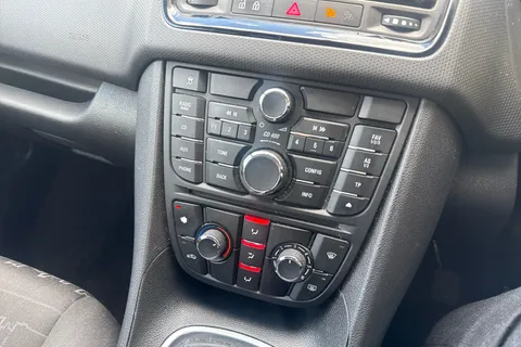 LG67ZHU Vauxhall Meriva 1.4i 16V Life 5dr Thumbnail #28