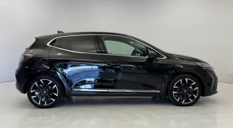 HT24YPX Renault Clio 1.6 E-TECH full hybrid 145 Techno 5dr Auto Thumbnail #5