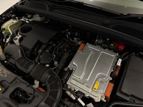 HT24YPX Renault Clio 1.6 E-TECH full hybrid 145 Techno 5dr Auto Thumbnail #28