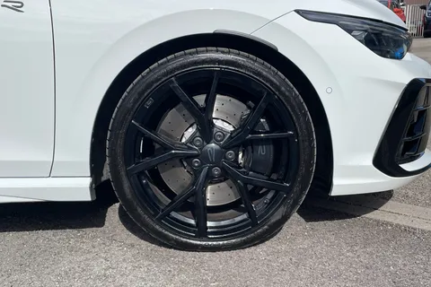 BG25OYK Volkswagen Golf 2.0 TSI 333 R Black Edition 4Motion 5dr DSG Thumbnail #5