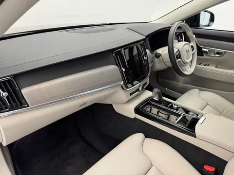 DU25WBV Volvo V90 2.0 T6 [350] PHEV Plus Dark 5dr AWD Auto Thumbnail #9