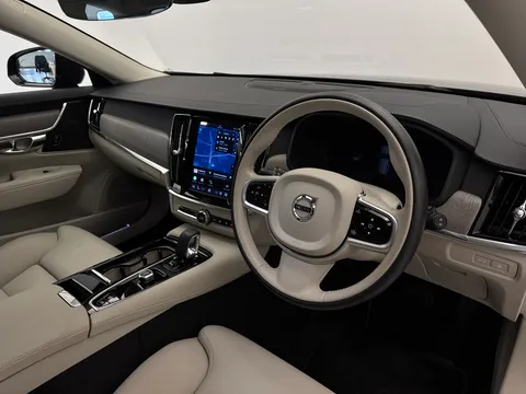 DU25WBV Volvo V90 2.0 T6 [350] PHEV Plus Dark 5dr AWD Auto Thumbnail #13