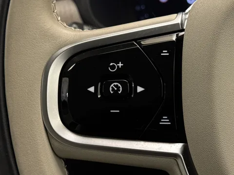 DU25WBV Volvo V90 2.0 T6 [350] PHEV Plus Dark 5dr AWD Auto Thumbnail #15