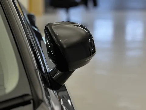 DU25WBV Volvo V90 2.0 T6 [350] PHEV Plus Dark 5dr AWD Auto Thumbnail #35