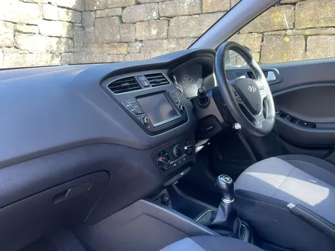 MK70NWE Hyundai i20 1.2 MPi Play 5dr Thumbnail #20