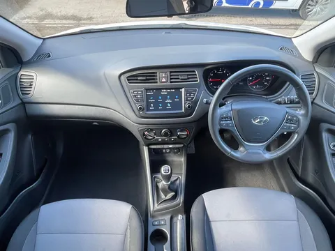 MK70NWE Hyundai i20 1.2 MPi Play 5dr Thumbnail #21