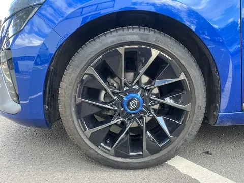 HT25CWV Renault Clio 1.0 TCe 90 Esprit Alpine 5dr Thumbnail #15