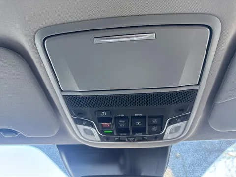 DF21GBX Honda CR-V 2.0 i-MMD Hybrid EX 5dr eCVT Thumbnail #15