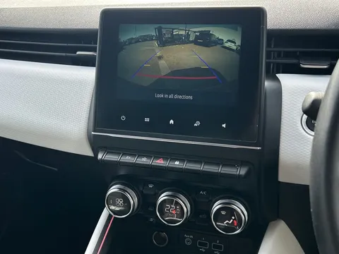 BP72XEC Renault Clio 1.6 E-TECH full hybrid 145 Techno 5dr Auto Thumbnail #15