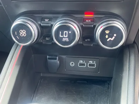 HT25CWV Renault Clio 1.0 TCe 90 Esprit Alpine 5dr Thumbnail #28