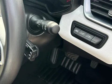 BP72XEC Renault Clio 1.6 E-TECH full hybrid 145 Techno 5dr Auto Thumbnail #29