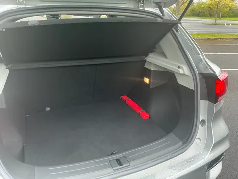 DE23RUU Mg Motor Uk Zs 1.5 VTi-TECH Exclusive 5dr Thumbnail #37