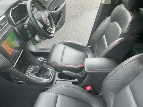 DE23RUU Mg Motor Uk Zs 1.5 VTi-TECH Exclusive 5dr Thumbnail #47