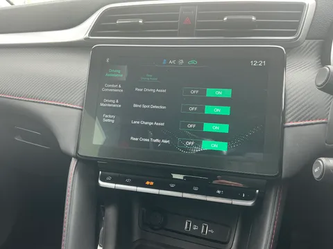 DE23RUU Mg Motor Uk Zs 1.5 VTi-TECH Exclusive 5dr Thumbnail #28