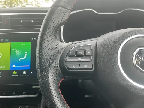 DE23RUU Mg Motor Uk Zs 1.5 VTi-TECH Exclusive 5dr Thumbnail #29