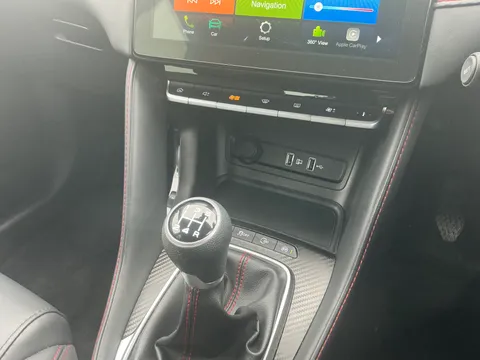 DE23RUU Mg Motor Uk Zs 1.5 VTi-TECH Exclusive 5dr Thumbnail #31