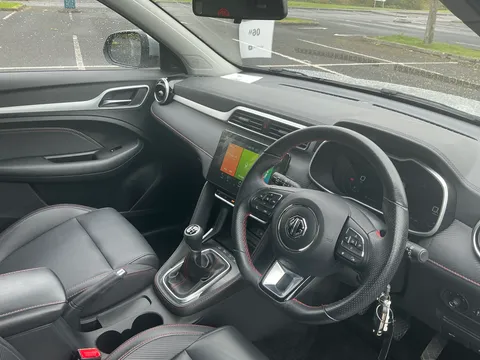 DE23RUU Mg Motor Uk Zs 1.5 VTi-TECH Exclusive 5dr Thumbnail #39