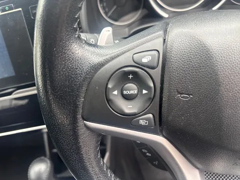 AU19MVO Honda Jazz 1.3 i-VTEC EX Navi 5dr CVT Thumbnail #15