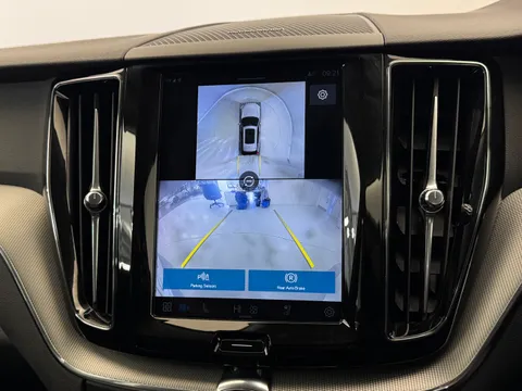 RA74LOH Volvo XC60 2.0 B5P Plus Dark 5dr AWD Geartronic Thumbnail #27