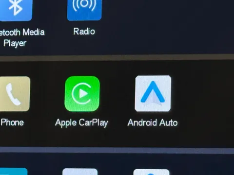 RA74LOH Volvo XC60 2.0 B5P Plus Dark 5dr AWD Geartronic Thumbnail #28