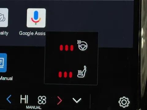 RA74LOH Volvo XC60 2.0 B5P Plus Dark 5dr AWD Geartronic Thumbnail #29