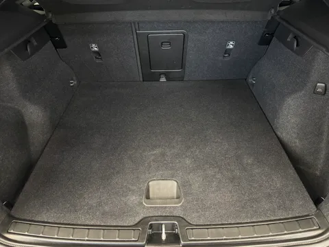 RE25LBL Volvo XC40 2.0 B3P Core 5dr Auto Thumbnail #26