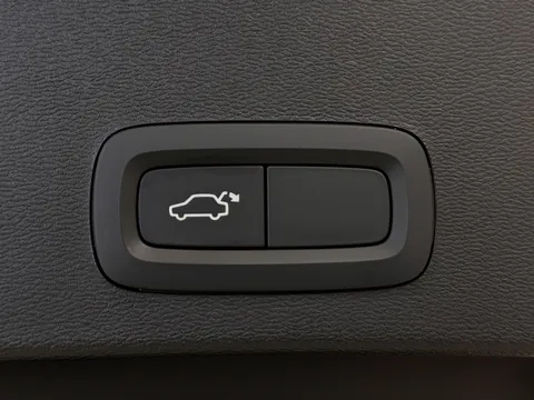 RE25LBL Volvo XC40 2.0 B3P Core 5dr Auto Thumbnail #28