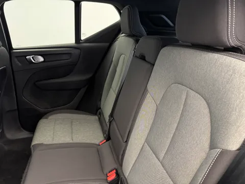 RE25LBL Volvo XC40 2.0 B3P Core 5dr Auto Thumbnail #9