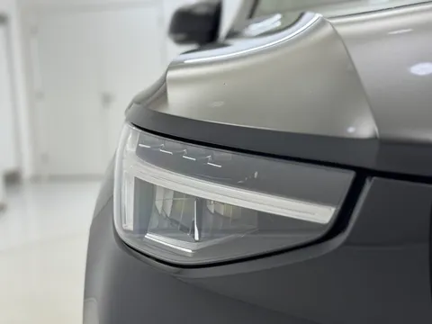 RE25LBL Volvo XC40 2.0 B3P Core 5dr Auto Thumbnail #32