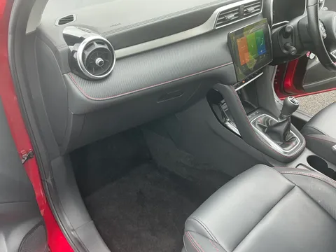 DF71UYV Mg Motor Uk Zs 1.5 VTi-TECH Exclusive 5dr Thumbnail #47