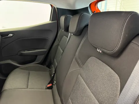 DY73NWU Renault Clio 1.0 TCe 90 Evolution 5dr Thumbnail #10