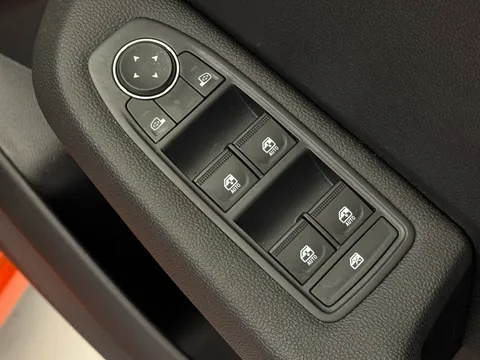 DY73NWU Renault Clio 1.0 TCe 90 Evolution 5dr Thumbnail #17