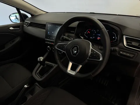 DY73NWU Renault Clio 1.0 TCe 90 Evolution 5dr Thumbnail #18