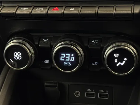 DY73NWU Renault Clio 1.0 TCe 90 Evolution 5dr Thumbnail #25