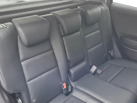 DA69KYG Honda Hr-V 1.6 i-DTEC EX 5dr Thumbnail #9