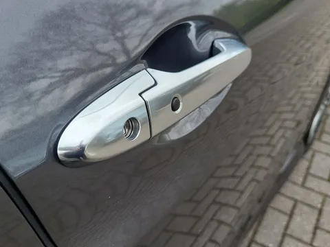 DA69KYG Honda Hr-V 1.6 i-DTEC EX 5dr Thumbnail #16