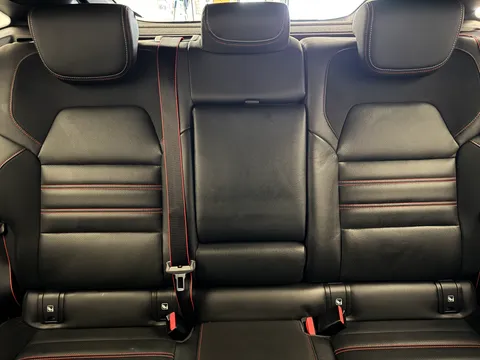 16 of 35 for Renault ARKANA 1.3 Mild hybrid 140 R.S. Line 5dr EDC