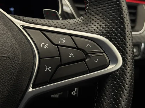 23 of 35 for Renault ARKANA 1.3 Mild hybrid 140 R.S. Line 5dr EDC