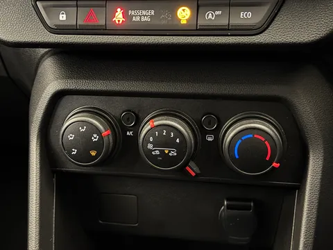 DL23MZZ Dacia Sandero Stepway 1.0 TCe Essential 5dr Thumbnail #24