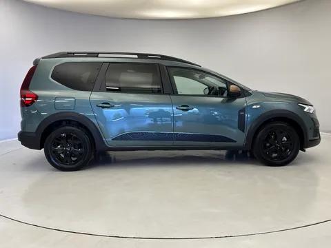 DL25WWY Dacia Jogger 1.6 HEV Extreme 5dr Auto Thumbnail #5