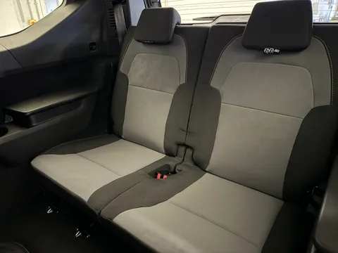 DL25WWY Dacia Jogger 1.6 HEV Extreme 5dr Auto Thumbnail #12