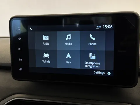 DL25WWY Dacia Jogger 1.6 HEV Extreme 5dr Auto Thumbnail #24