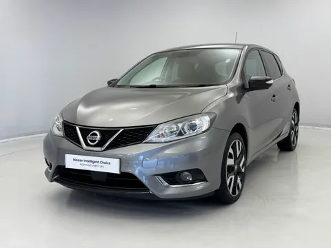 6 of 34 for Nissan Pulsar 1.2 DiG-T Tekna 5dr
