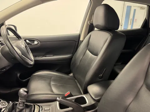 14 of 34 for Nissan Pulsar 1.2 DiG-T Tekna 5dr