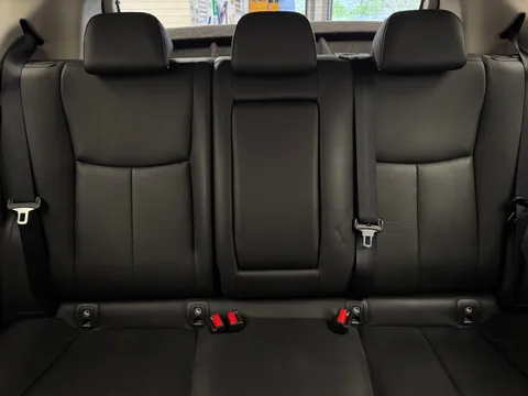 17 of 34 for Nissan Pulsar 1.2 DiG-T Tekna 5dr