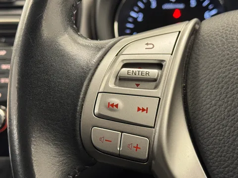 22 of 34 for Nissan Pulsar 1.2 DiG-T Tekna 5dr