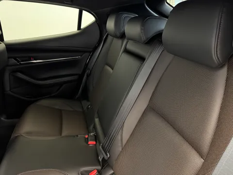 DY26CHC Mazda Mazda3 2.5 e-Skyactiv G MHEV [140] Takumi 5dr Auto Thumbnail #11